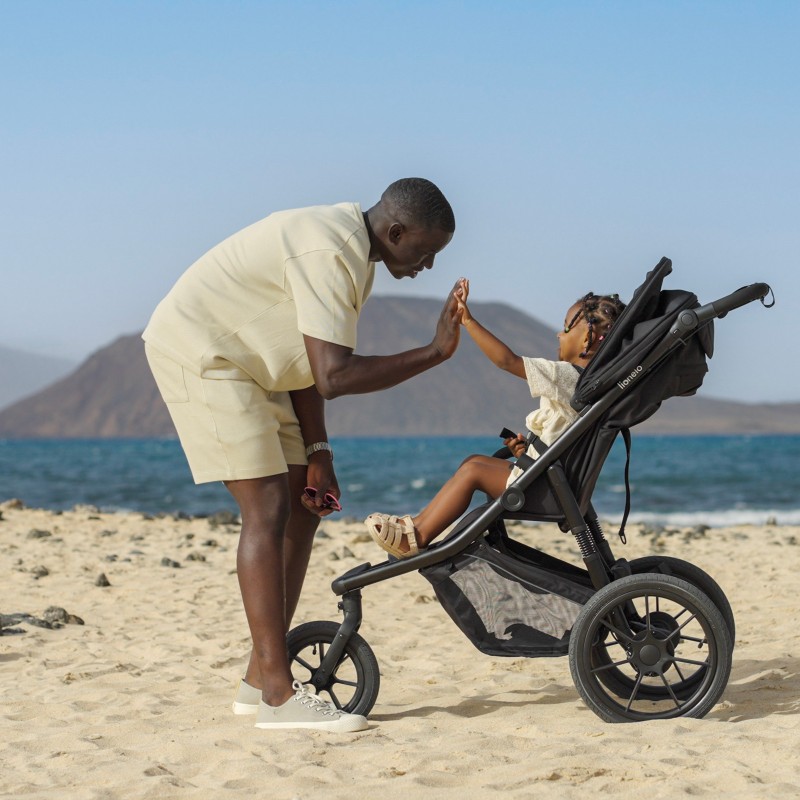 Lionelo Azura Black Onyx — silla de paseo